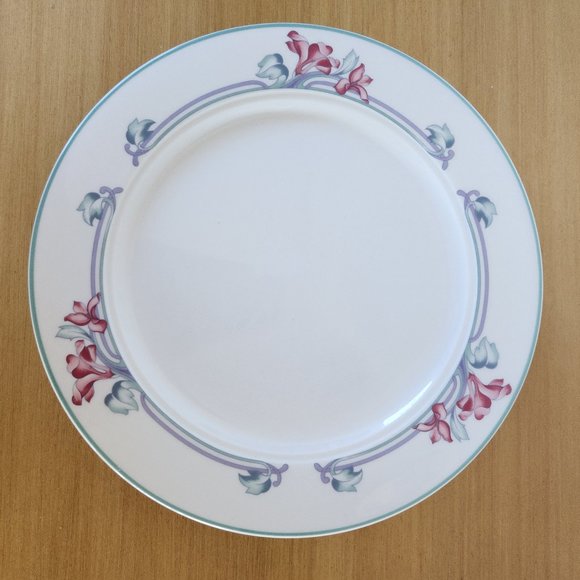 2 Homer Laughlin Dinner Plates Sara Seville Line Restaurant Ware - Picture 3 of 5